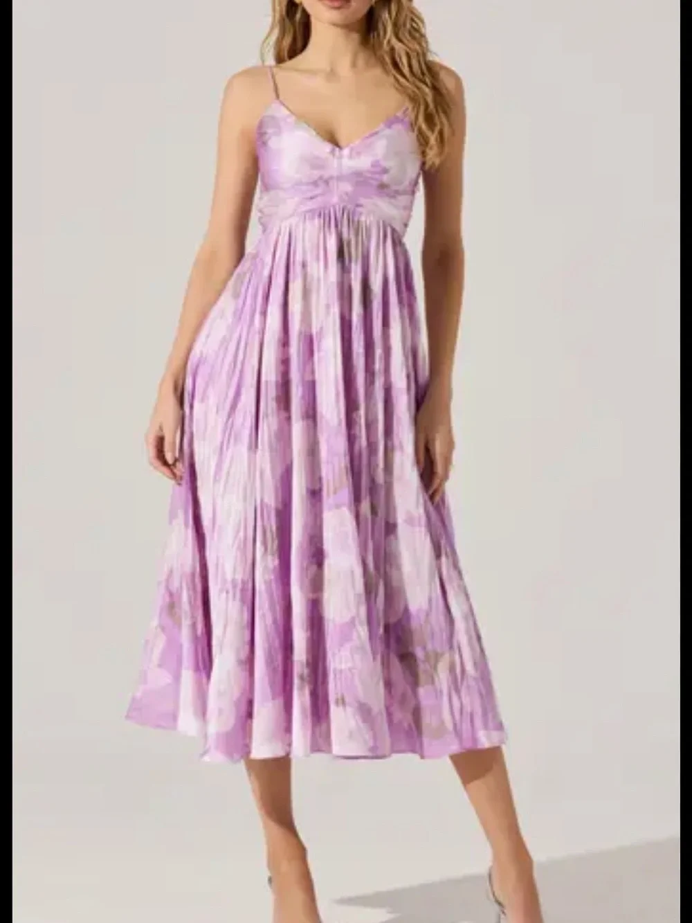 ASTR the Label “Maeve” Shadow Floral Pleated Midi Dress – Size Medium - Picture 1 of 14
